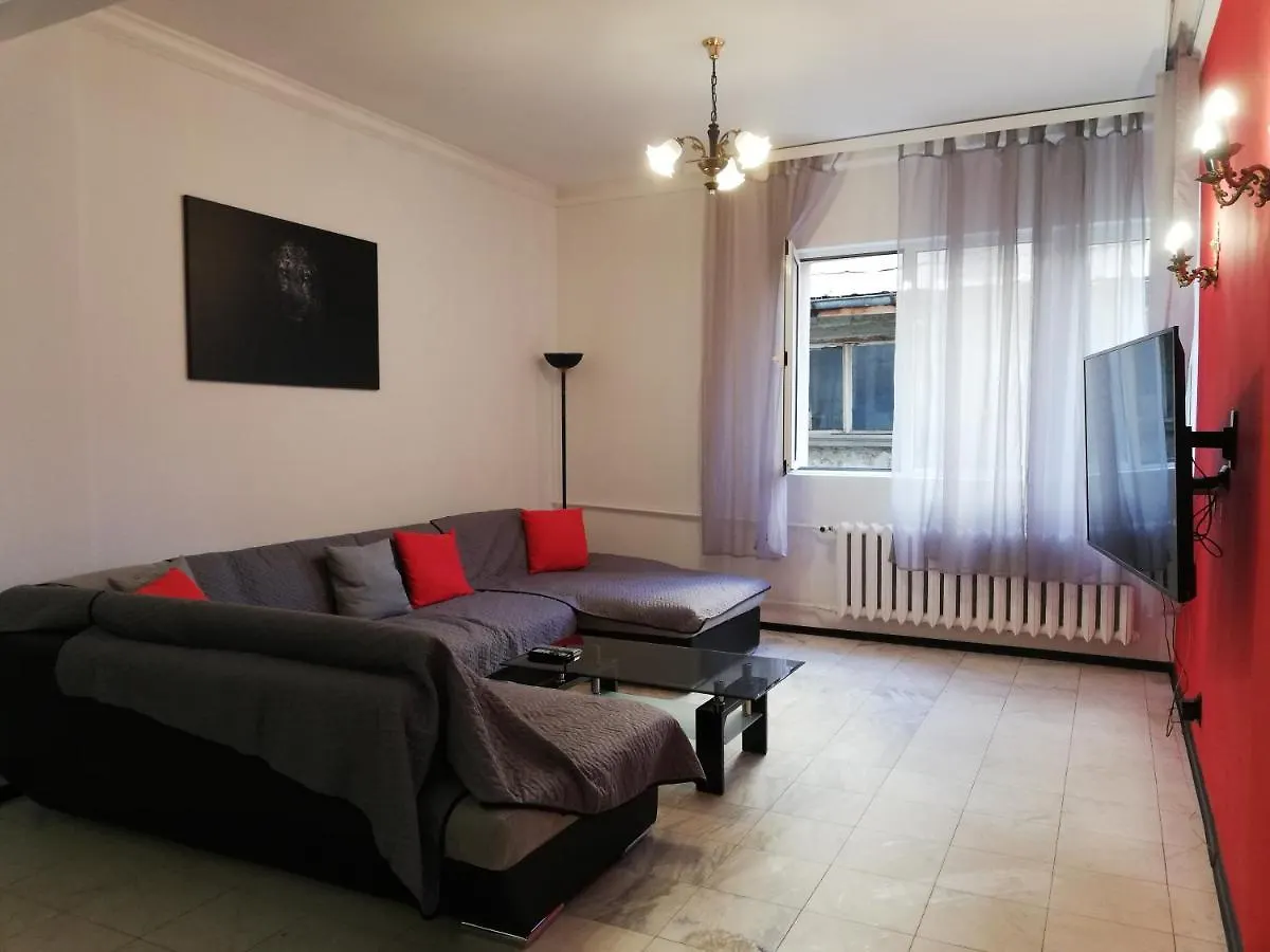 Top Center Cozy And Spacious Apartment Σόφια