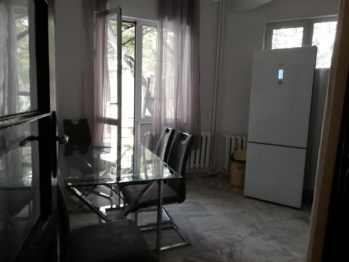 Top Center Cozy And Spacious Apartment Σόφια