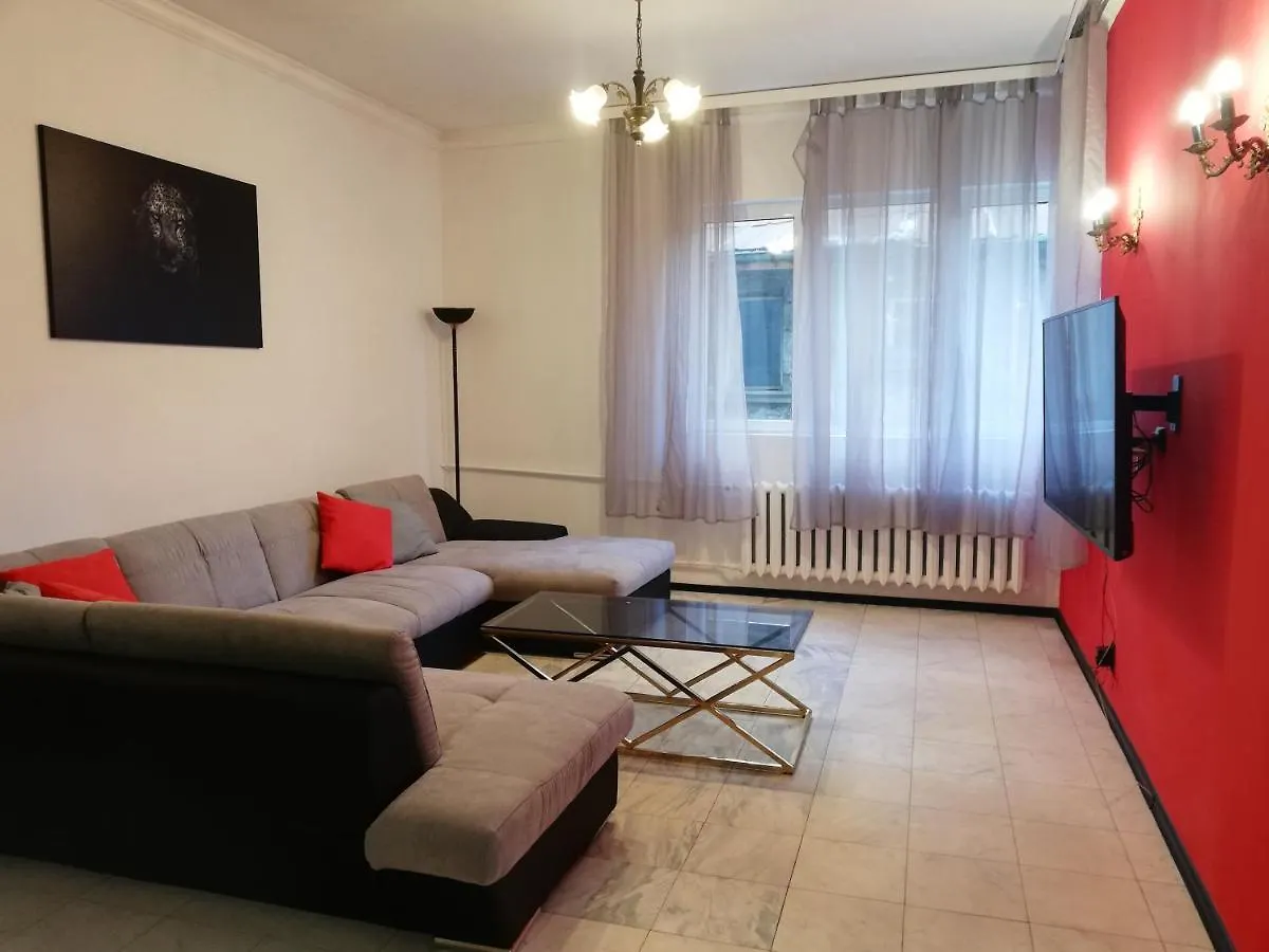 Top Center Cozy And Spacious Apartment Σόφια
