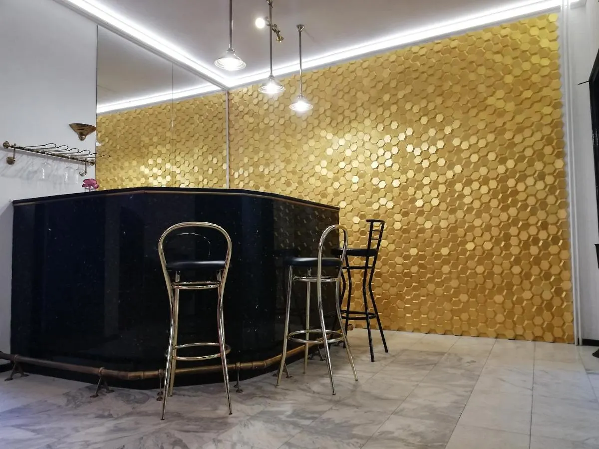 Top Center Cozy And Spacious Apartment Σόφια