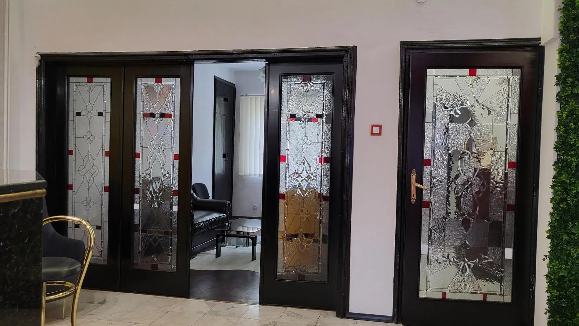 Top Center Cozy And Spacious Apartment Σόφια 0*,